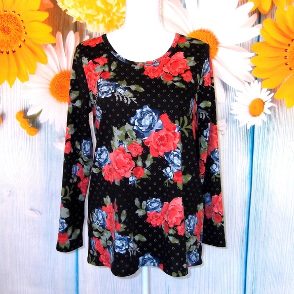 LuLaRoe Tops - LulaRoe Floral Lynnae Top Size Medium